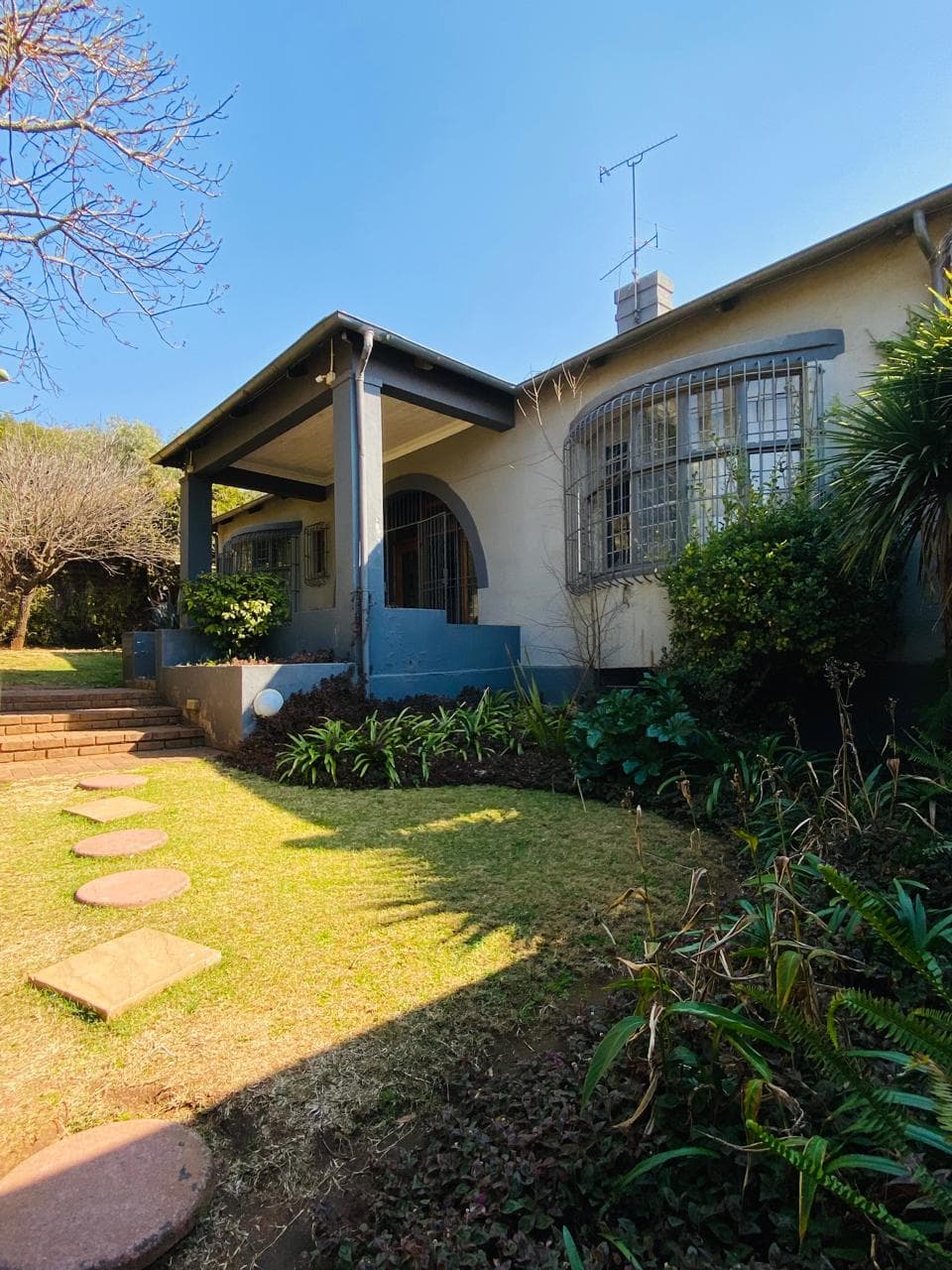 13 Henley Service Road photo 12