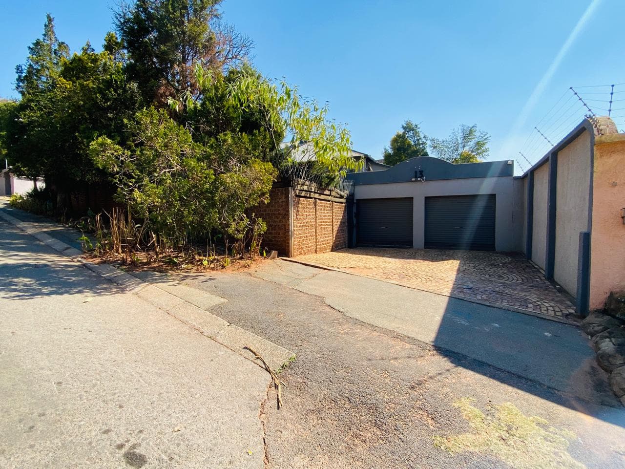 13 Henley Service Road photo 18